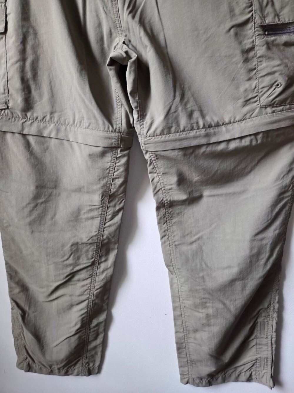 Euc Columbia Titanium Grey Taupe Convertible Packable Outdoor Pants Size L Wmns — image 4 of 8
